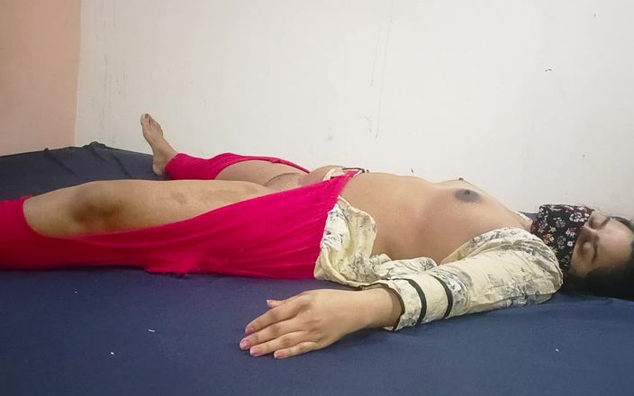 Sairaxsaim: Cumnatul și-a pus penisul în pizda cumnatei sale excitate