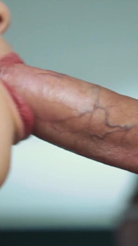 Ótimo boquete sem as mãos, porra na boca - CLOSE-UP