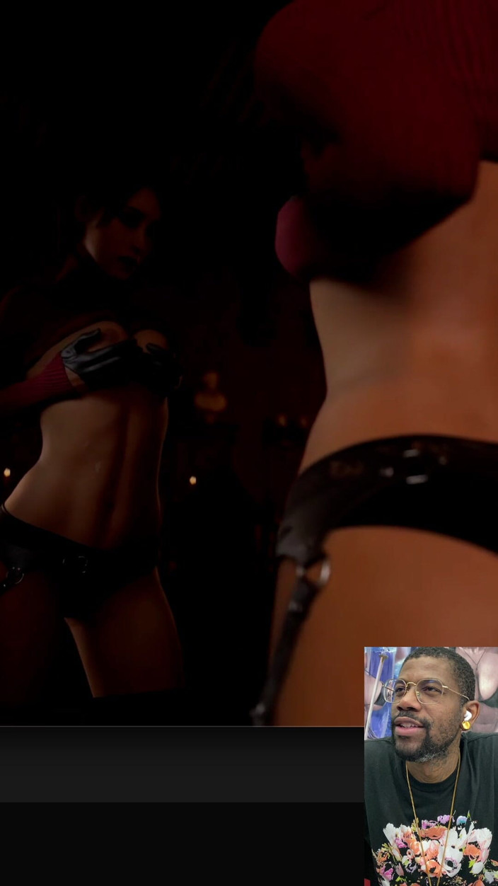 Good news media: Ada si prověří své drobné asijské kozy před zrcadlem