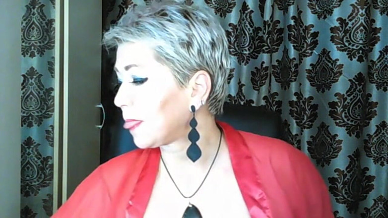 AimeeParadise: MILF jalang matang nakal AimeeParadise menghisap!