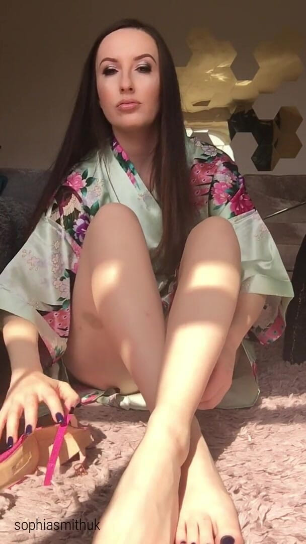 SophiaSmithUK: Дражнити сандалі ноги