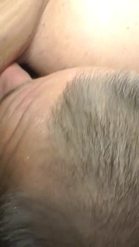 Otevři pusu dokořán, protože jsem tam já