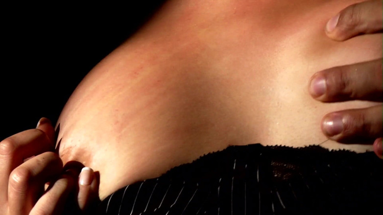 THAGSON: Pesta biseksual di mana Lesly Kiss mengongkek batang besar di...