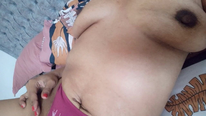 PATY PATY: Mi madrastra tetona y gran culo se pone deliciosa por...