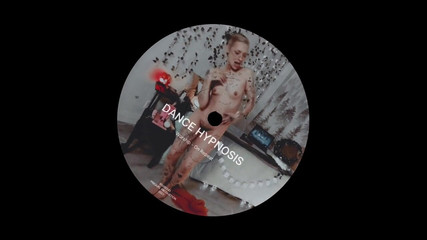 Asher Quinn: Asher se svléká pro své fanoušky!