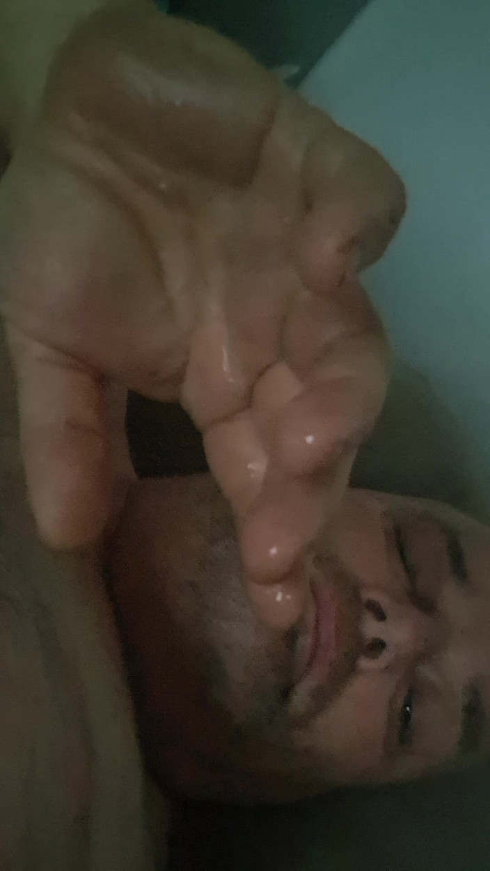 Fickspecht: Mastubation in the Morning, Dispels the Slut's Grief and Worries