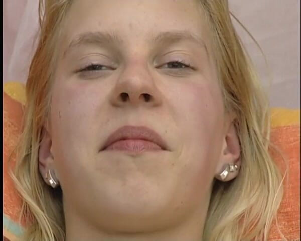 YOUR FIRST PORN: Starker Orgazm Von Tina - silny orgazm Od Tiny