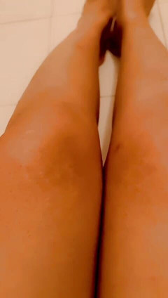 Deozas: She's Playing with Oil Bottle.
