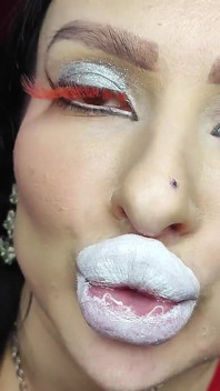 Baci francesi rossetto bianco da perfetto bimbo in lattice