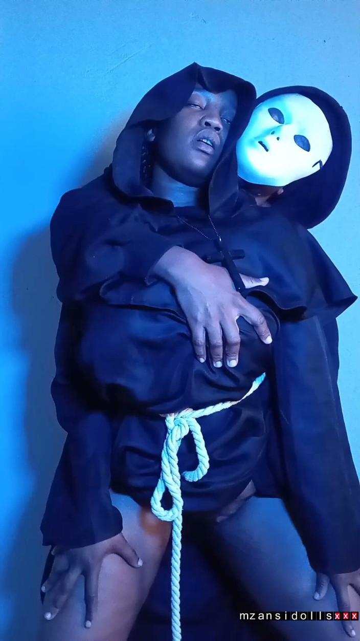 mzansionlyfan: Ebony Priestess Getting Fucked