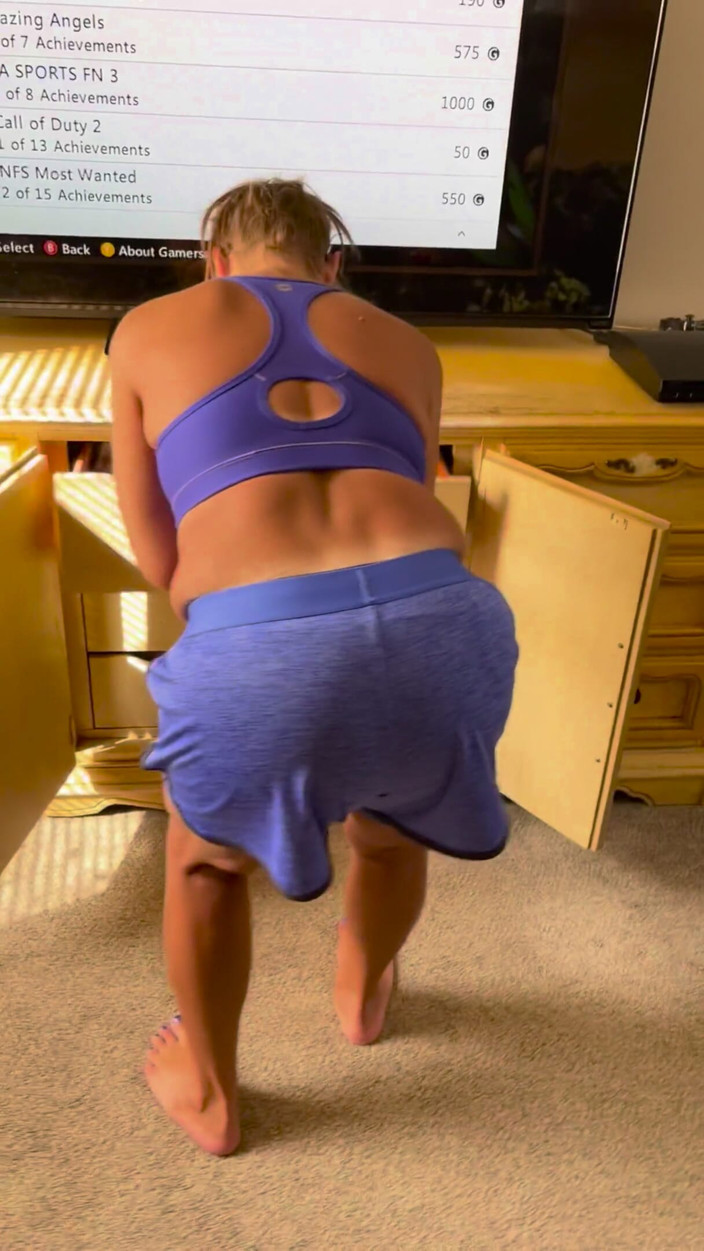Sweet Marie: Undressing and doing nude poses and of course spreading my...