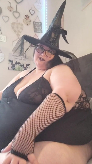 SSBBWLadyBrads: Fat witch goals cosplay