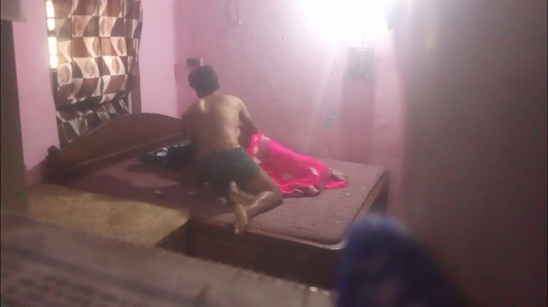 Your Shona: boodhi aurat aur yeng larka pahli baar kamre men phoraple