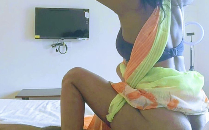 Tamilnaduu: Indian Girl Hot Sex with Indian Black Man