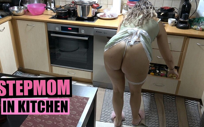 Markus Rokar Massage: Ibu tiri membenarkan saya mengisar batang saya pada pantatnya semasa...