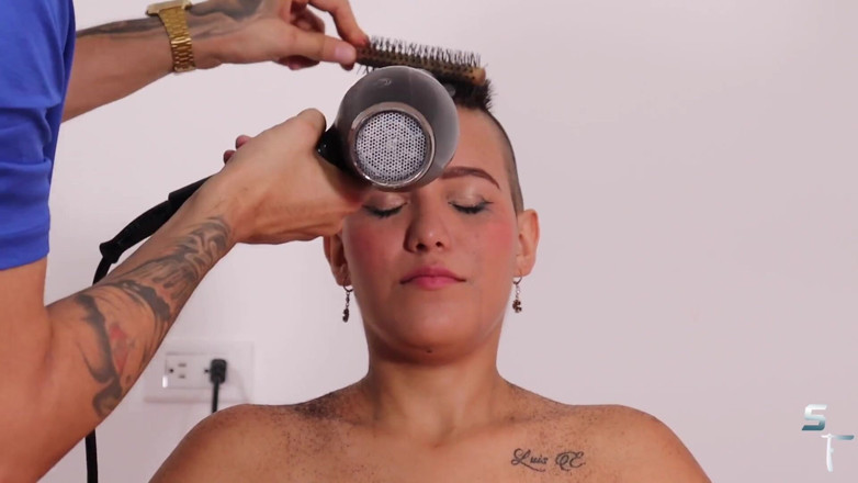 Shave Flix: Karla