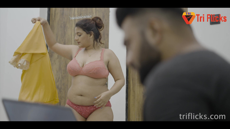 Triflicks: 가미 시즌 2 Zoya Rathore &amp; Ayushi Bhomik 언컷