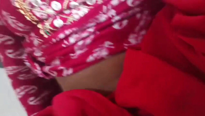 Desi Indian studio: Liet het meisje thuis nadat ze haar kleren had uitgetrokken