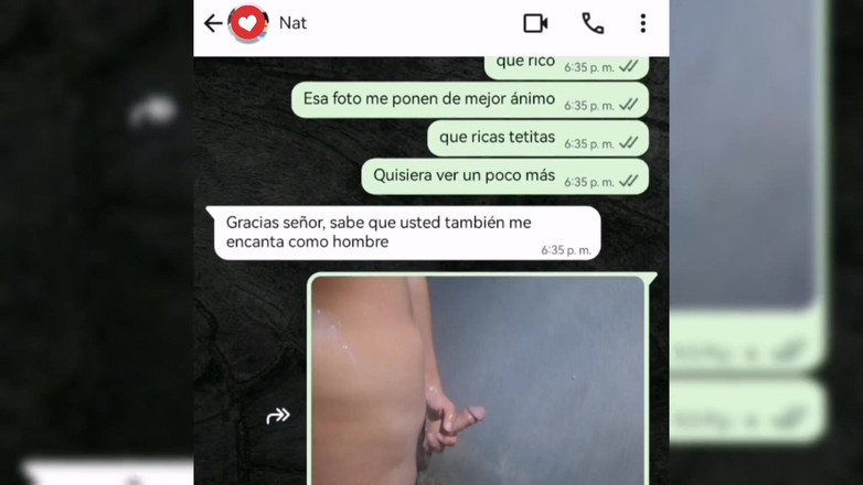 Natasha Caseros: Žhavý chat s kamarádkou mé nevlastní é služky