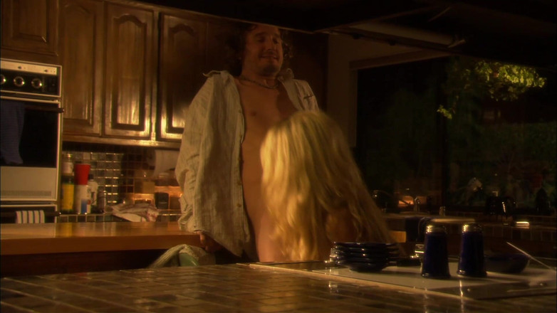 Foxy Desire: Katie Morgan mengambil pancutan mani pada buah dadanya