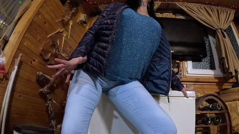 MilfyCalla: Cameltoe MILF Tańczy, Dokucza I Wkurza W Jej Dżinsach - Wet...