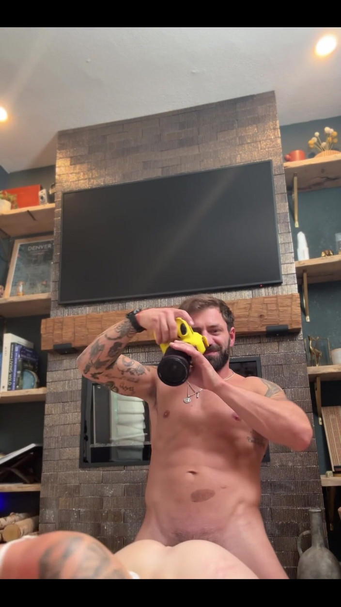 Sammm Next Door: Bg轻扫看到我被摧残