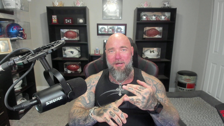 Raw and Uncensored with Masculine Jason: Secretul încrederii
