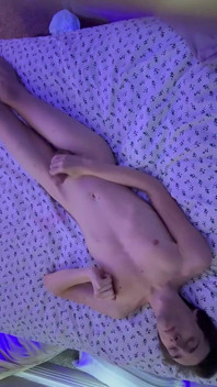 Jerking off Nude with Face
