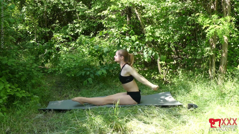 Gymnastic: 숲속의 발레리나