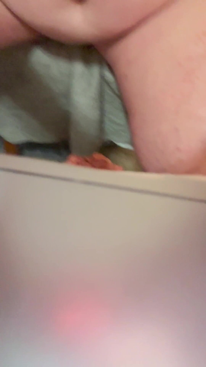 Big Ass 4 U: Sobotní masturbace