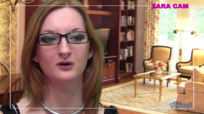 Nerd Pervert: Zara Durose - el enamorado de la universidad