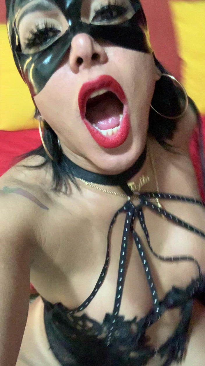 Aylla Gattina: En seksi kedi
