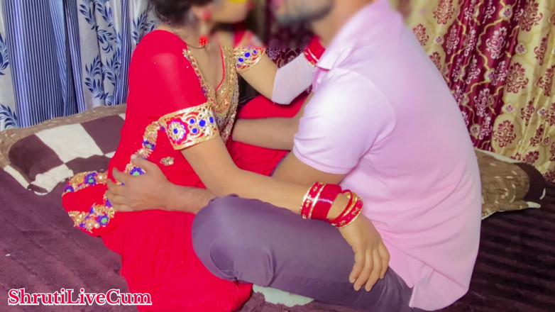 ShrutiLiveCum: India hermanastra del pueblo apretado coño hindi - sexo en mms,...
