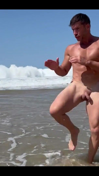 Work the Quads and Abs with Front Kicks Nude Workout #