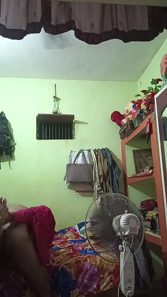 pooja99999: Przyrodni brat pieprzył przyrodnią siostrę