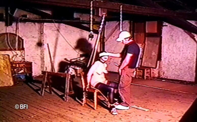 Slave Seks: Garage bestrafung