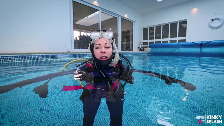 UKCuteGirl Lucy Lauren: Retragerea scuba partea 2: Fin Hover și Bouancy de formare Probleme