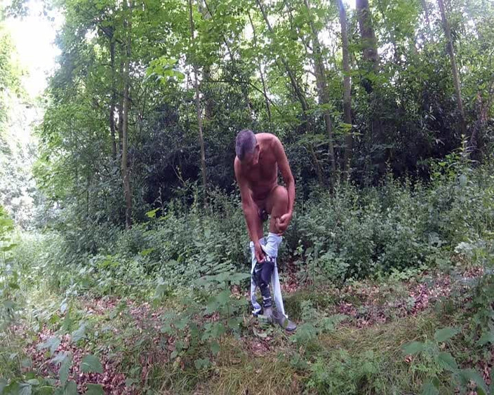Andy: Journée dans les bois