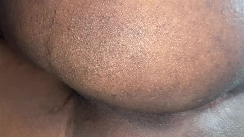 Angoori: 배다른 아들에게 따먹히는 배다른 아들