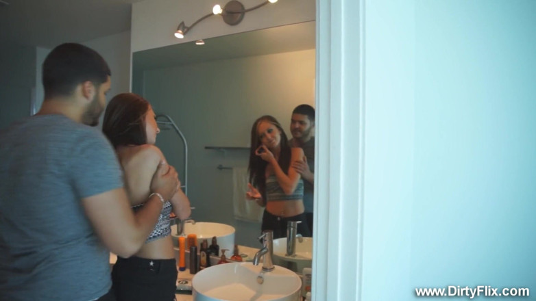 Trick Your Girlfriend: Baisée punie pour son infidélité