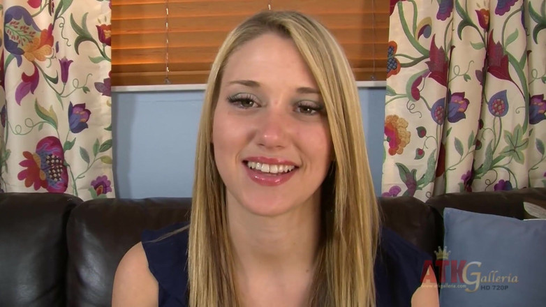 ATKIngdom Fans: Shelby Paige plaudelt ein bisschen
