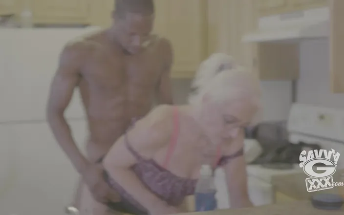 Savvy G: Savvy Business Deal: Marvalee Offers Pussy to Seal the Apartment...