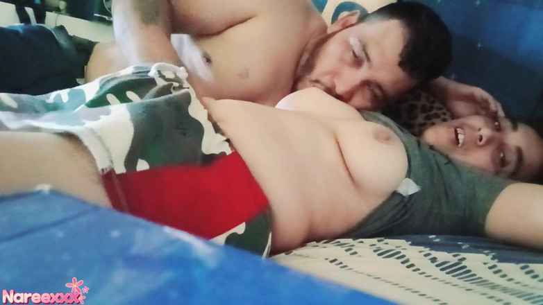 Naree hot: Šukání velmi chutné s kamarádem