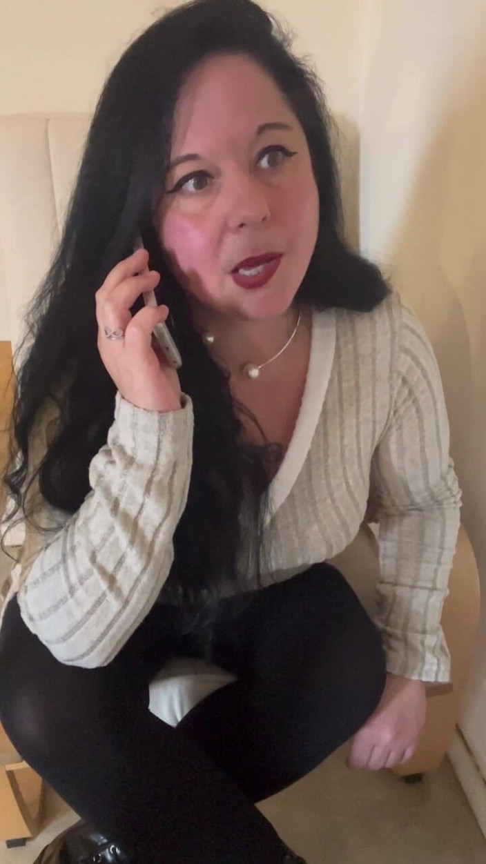 Maitresse Clara: Jag ringer din fru och berättar allt!