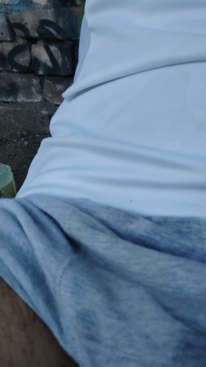 SmokedAlloy2: Al aire libre un lugar para tomar un semen en...