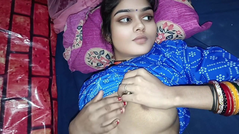 Ramashish: Hintli köylü göğüslerini gösteriyor