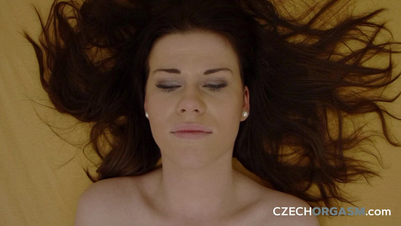 Czech Orgasm: Çek orgazmı 95: Morav sosisi iniyor - istekli dudaklar, her yutma sevgisi