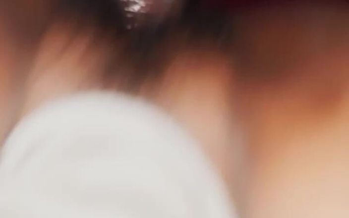 Cocktail sex: 她喜欢我的头发。
