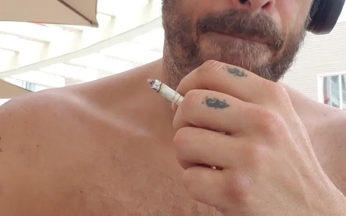 BBIG: Alpha Smoking by the Pool