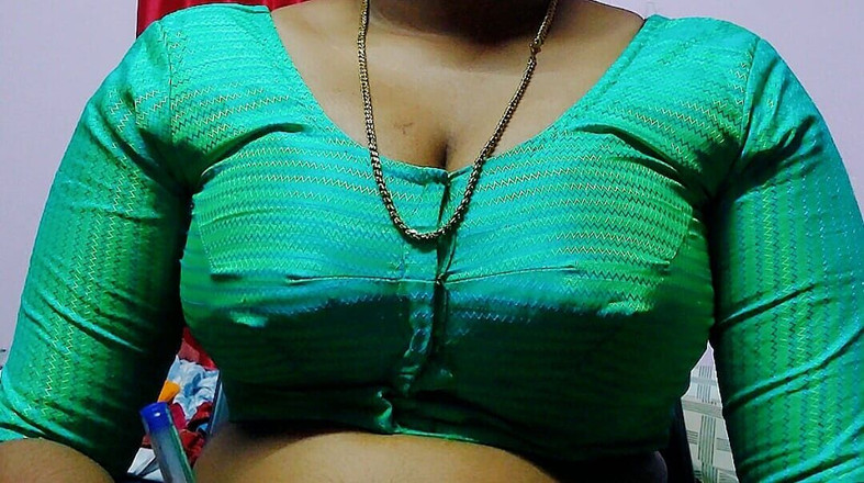 Desi Mohini: Nevlastní bratr má hardcore sex s nevlastní sestrou